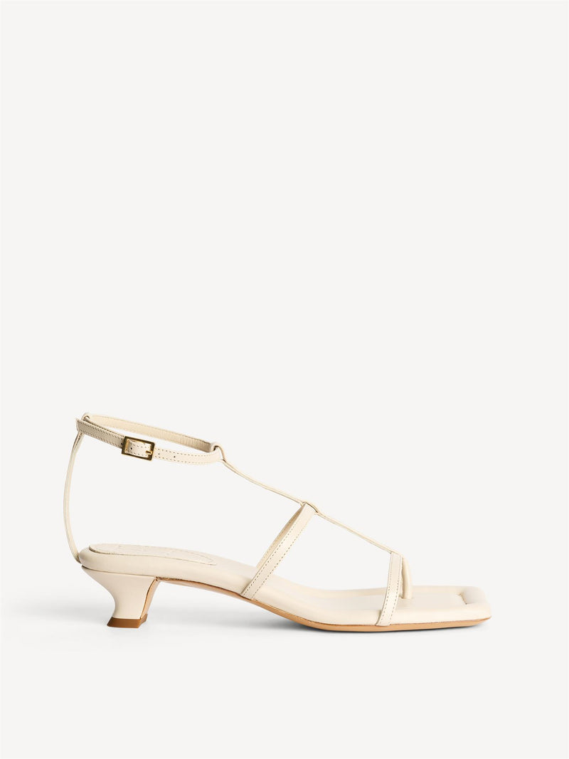 TEVA Skinn Sandaler Kremfarget