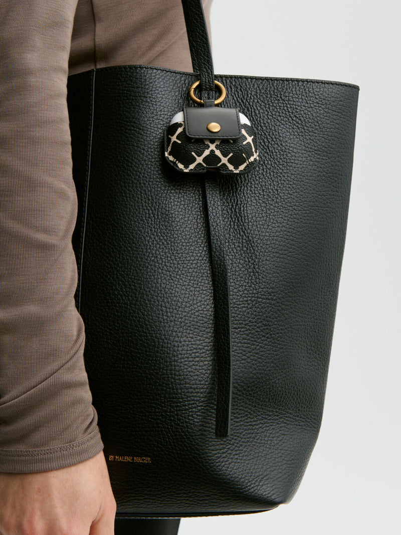 ADA AIRPOD CASE Sort