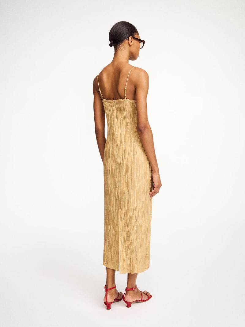 LUCILLE kjole med nett passform Beige