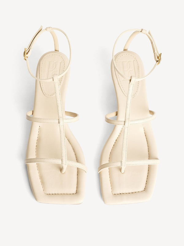 TEVA Skinn Sandaler Kremfarget
