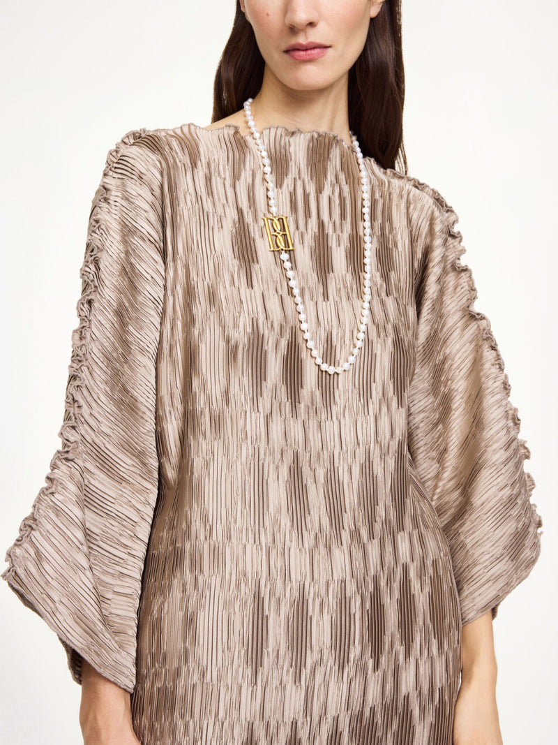 TRALAIDO Kjole Beige