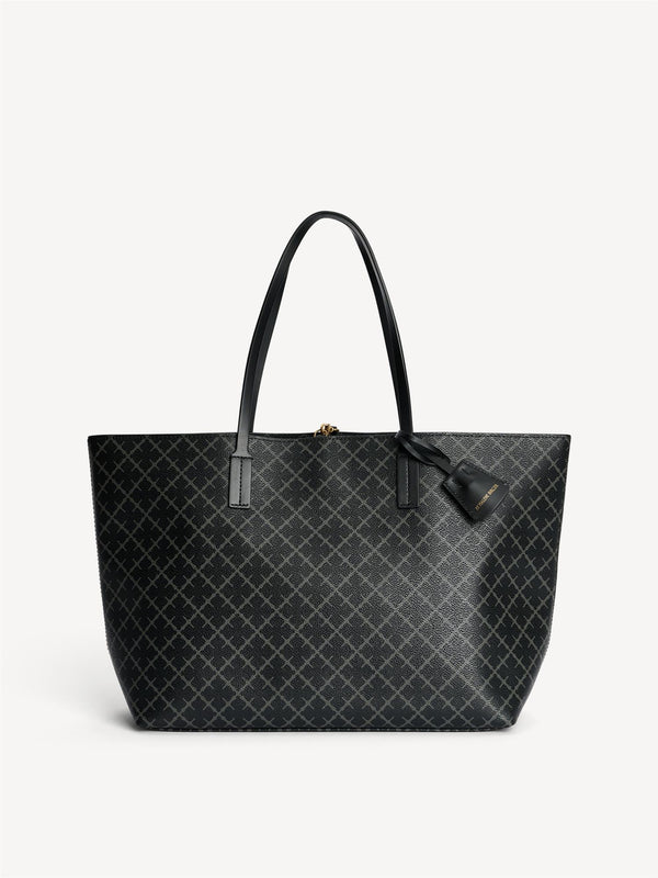 By Malene Birger Abigail veske i koksgrå, med Signature Flower-print og skinndetaljer, laget av polyvinylklorid.