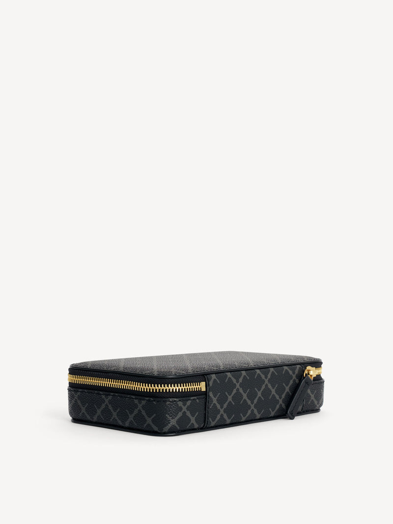 By Malene Birger Bae Cher smykkeskrin i grått, laget av polyvinylklorid med Signature Flower-print.