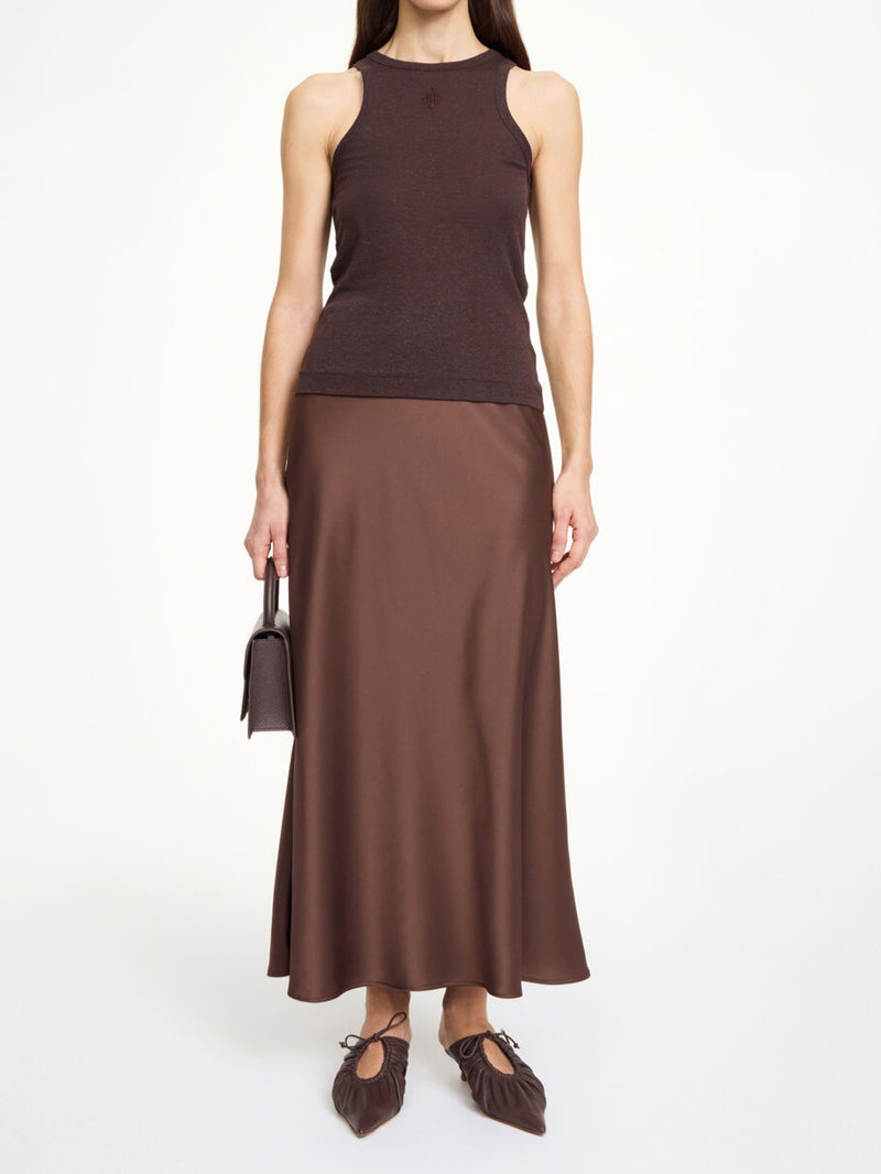 By Malene Birger Boshan skjørt i mørkebrun, med asymmetrisk snitt og elegant stil, laget av en blanding av acetat og polyester.