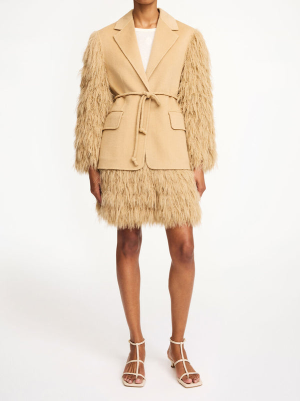 By Malene Birger Chamie skjørt i beige, laget av polyamid, med frynser og strikk i livet.