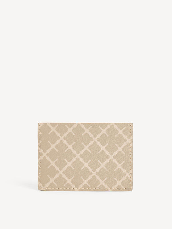 By Malene Birger Elia kortholder i beige, imitert skinn, med Signature Flower-mønster.