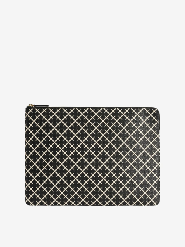 By Malene Birger Ivy laptop-mappe i sort, laget av 100% polyvinylklorid med Signature Flower-print, designet for en 13" MacBook.