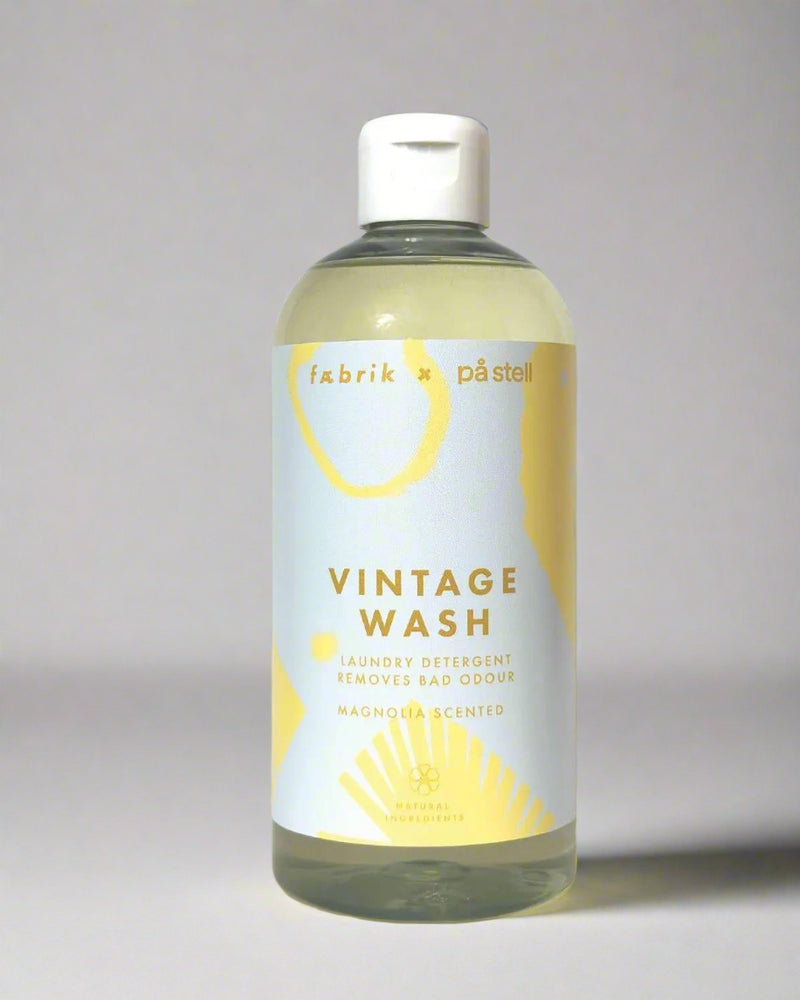På Stell x Fæbrik Vintage Wash, et vaskemiddel som fjerner lukt og er laget av naturlige ingredienser.