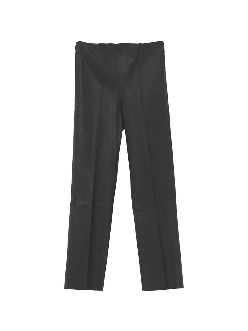By Malene Birger Florentina skinnbukser i sort, med rette ben og strikk i livet, laget av 100% lammeskinn.