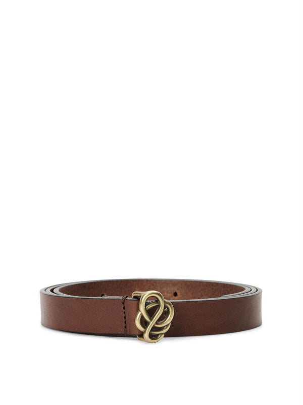 By Malene Birger Ouma belte i brun kuskinn, med en swirl-emblem beltespenne i gullfarge.